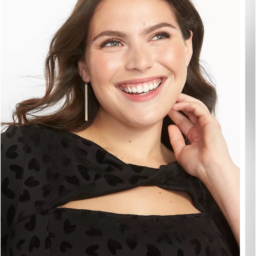 Hearts! Twist-Neck Flocked Heart Bodycon Dress - Picture 3 of 3